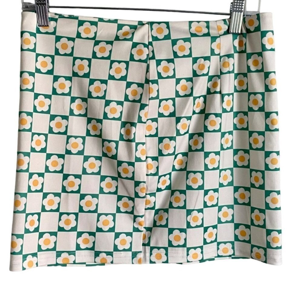 Flower Print Mini Skirt Medium - Picture 2 of 5